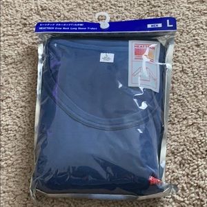 NWT! Men’s Uniqlo Long Sleeve T-shirt!